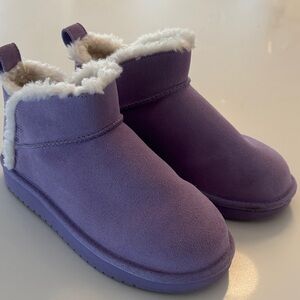 Kookaburra by Ugg Purple Faux Fur Lined Ankle Boots